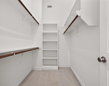 2508 South Boulevard - Photo Thumbnail 25