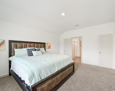 7834 Wrangler Shack Lane - Photo Thumbnail 11