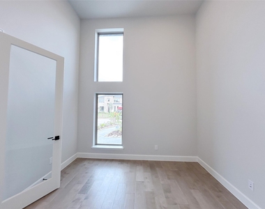 5419 Rocky Banks Way - Photo Thumbnail 18