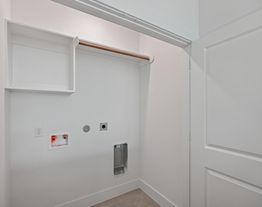 6061 De Soto Street - Photo Thumbnail 29