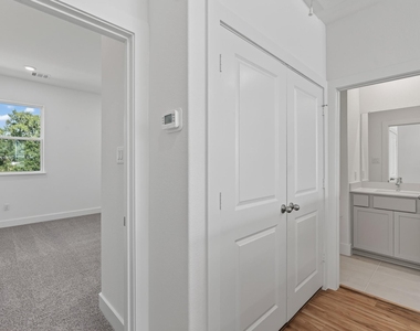 6061 De Soto Street - Photo Thumbnail 21