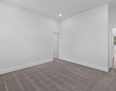 6061 De Soto Street - Photo Thumbnail 23