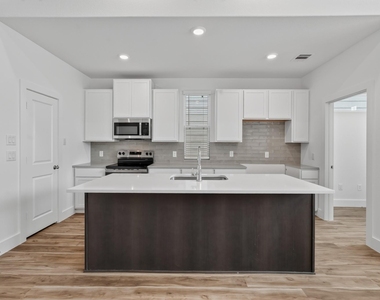 6061 De Soto Street - Photo Thumbnail 14