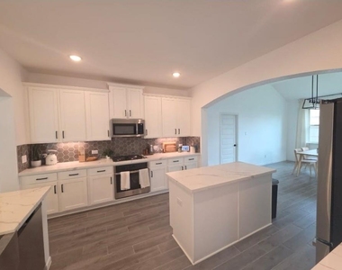 32406 Cedar Elm Drive - Photo Thumbnail 6