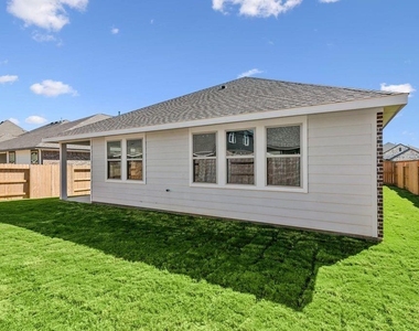 32406 Cedar Elm Drive - Photo Thumbnail 17