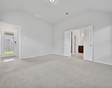 1326 Lakeside Creek - Photo Thumbnail 13