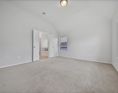 1326 Lakeside Creek - Photo Thumbnail 18