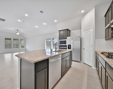 1326 Lakeside Creek - Photo Thumbnail 5