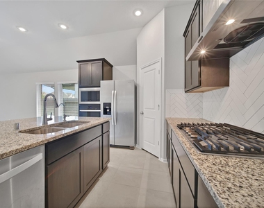1326 Lakeside Creek - Photo Thumbnail 4