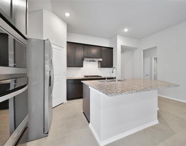 1326 Lakeside Creek - Photo Thumbnail 3