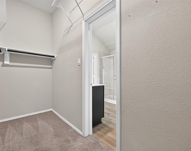 6747 Scarlet Sagebrush Street - Photo Thumbnail 33