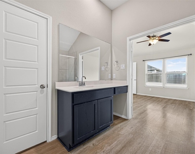6747 Scarlet Sagebrush Street - Photo Thumbnail 31