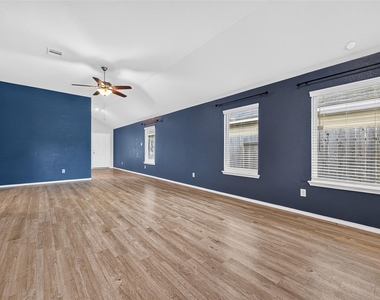 6747 Scarlet Sagebrush Street - Photo Thumbnail 14