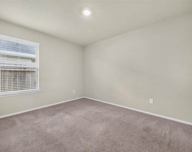 6747 Scarlet Sagebrush Street - Photo Thumbnail 20