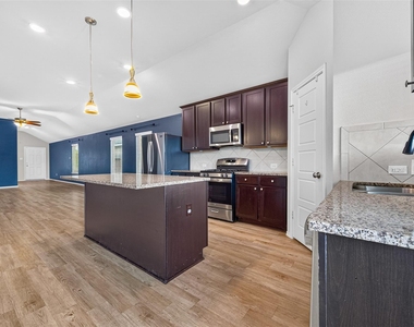 6747 Scarlet Sagebrush Street - Photo Thumbnail 16