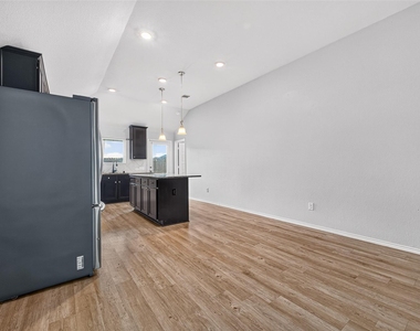 6747 Scarlet Sagebrush Street - Photo Thumbnail 12