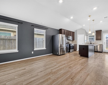 6747 Scarlet Sagebrush Street - Photo Thumbnail 11