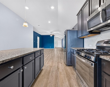 6747 Scarlet Sagebrush Street - Photo Thumbnail 18