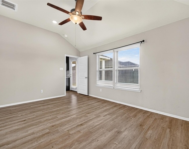 6747 Scarlet Sagebrush Street - Photo Thumbnail 27