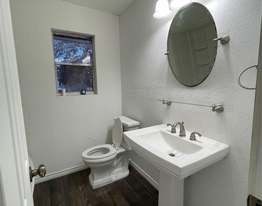 6 N Avenue C - Photo Thumbnail 10