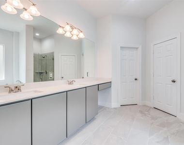 144 Monterrey Road - Photo Thumbnail 19