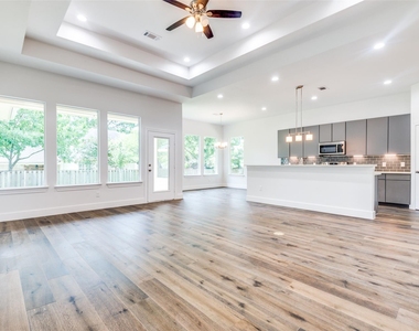 144 Monterrey Road - Photo Thumbnail 5