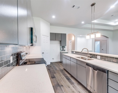 144 Monterrey Road - Photo Thumbnail 10