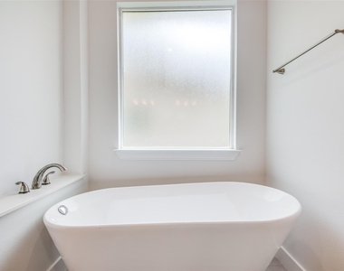 144 Monterrey Road - Photo Thumbnail 20