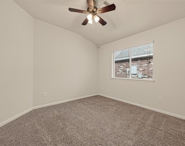 13109 Rippling Creek Lane - Photo Thumbnail 11