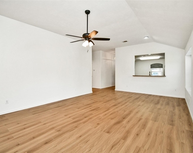 34552 Park Green - Photo Thumbnail 15