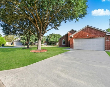 34552 Park Green - Photo Thumbnail 2