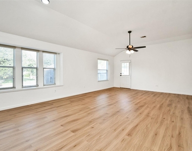 34552 Park Green - Photo Thumbnail 13