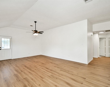 34552 Park Green - Photo Thumbnail 14