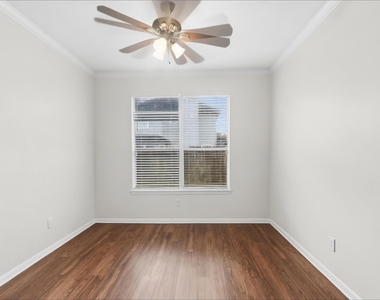 14614 Twisted Pecan Court - Photo Thumbnail 3
