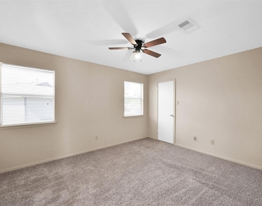 1603 Hazelwood Street Street - Photo Thumbnail 13