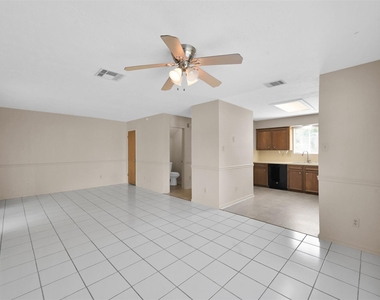 1603 Hazelwood Street Street - Photo Thumbnail 5