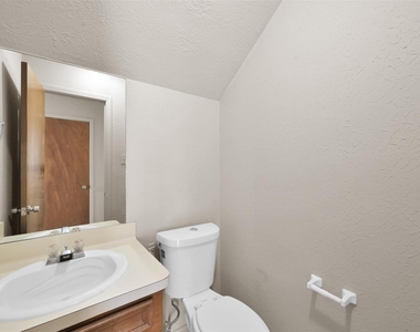 1603 Hazelwood Street Street - Photo Thumbnail 12
