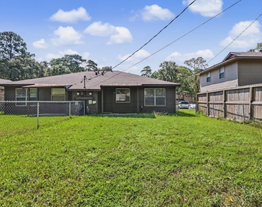 1605 Hazelwood Street - Photo Thumbnail 14