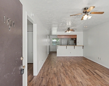 1605 Hazelwood Street - Photo Thumbnail 1