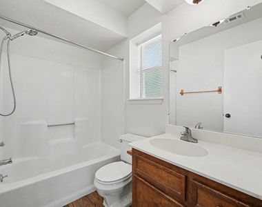1605 Hazelwood Street - Photo Thumbnail 10