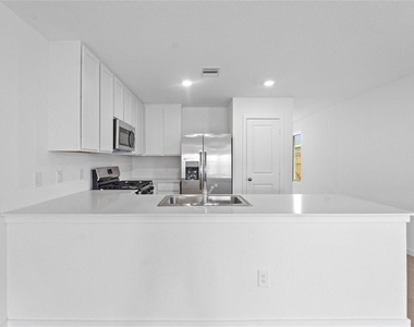 28735 Texas Plains Drive - Photo Thumbnail 7