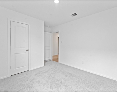 28735 Texas Plains Drive - Photo Thumbnail 15