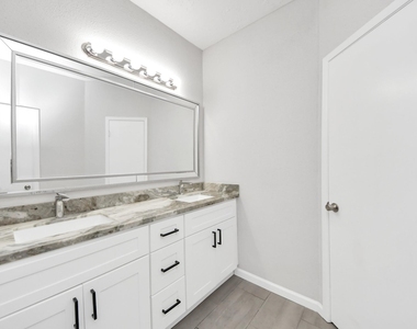 11122 Windmark Place - Photo Thumbnail 38