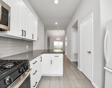 11122 Windmark Place - Photo Thumbnail 17