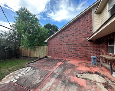 443 N Rivershire Drive - Photo Thumbnail 15