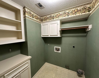 443 N Rivershire Drive - Photo Thumbnail 8