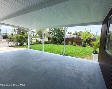 205 Melaleuca Drive E - Photo Thumbnail 12