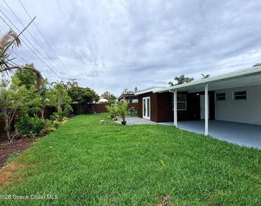 205 Melaleuca Drive E - Photo Thumbnail 13
