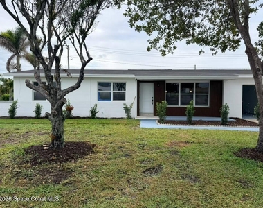 205 Melaleuca Drive E - Photo Thumbnail 19
