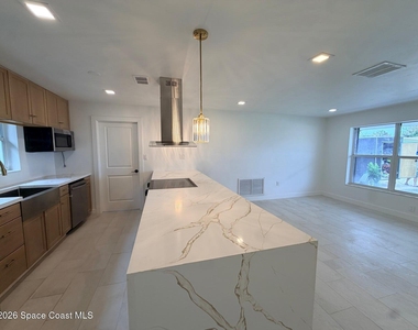 205 Melaleuca Drive E - Photo Thumbnail 16